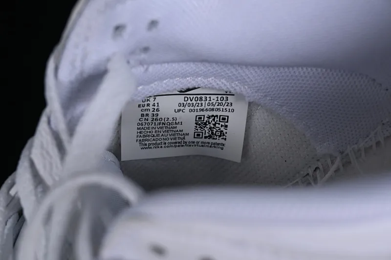 All categories Nk SB Dunk series Nk SB Dunk Low low-top sneakers Nk SB Dunk Low white and orange color low-top casual sports skateboard shoes DV0831-103